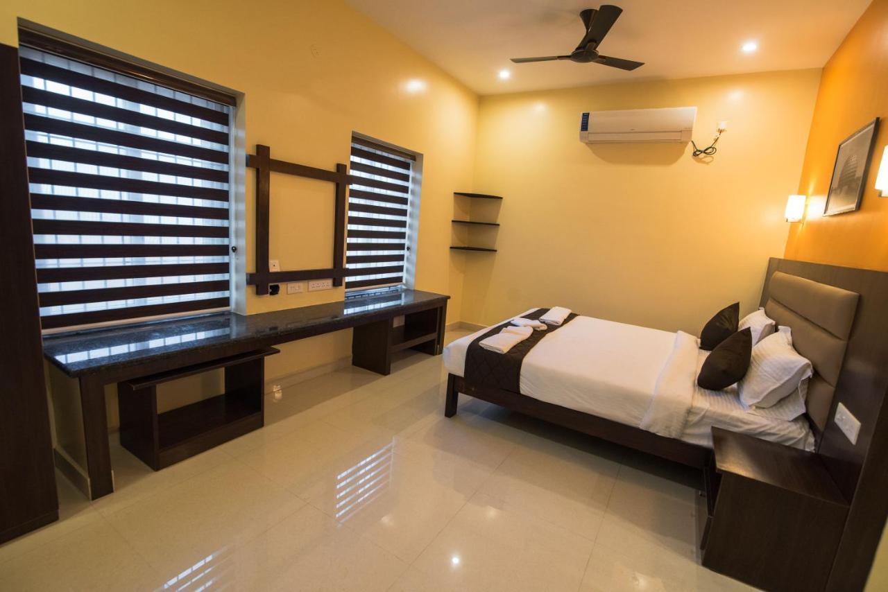 Hotel Saffron Vilva Puducherry Exterior foto
